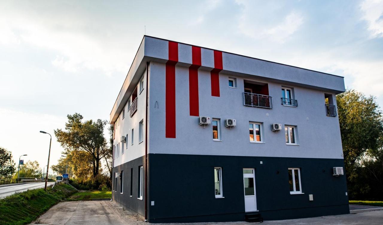 Apartments And Rooms Villa Majestic Bihać Eksteriør bilde